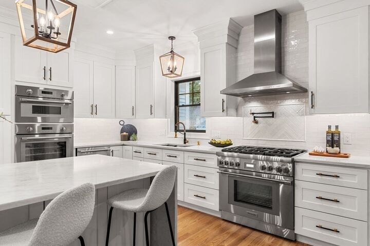 Property Photo:  5 Four Acre Drive  MA 01803 