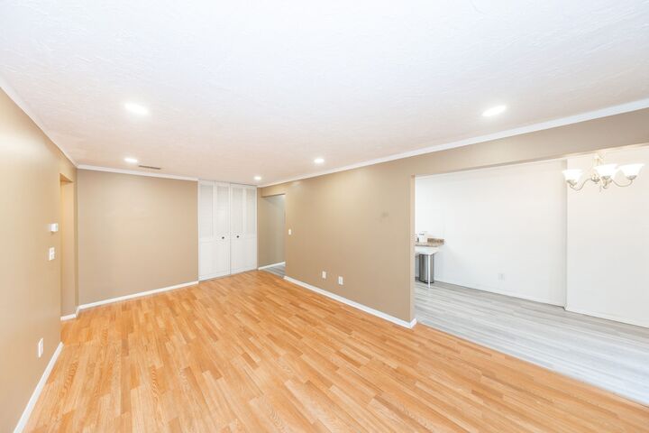 Property Photo:  30 Shrewsbury Greens Drive G  MA 01545 