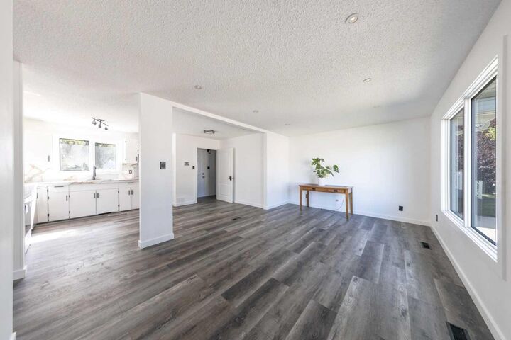 Property Photo: 3103 47 Avenue SK S9V 0E8