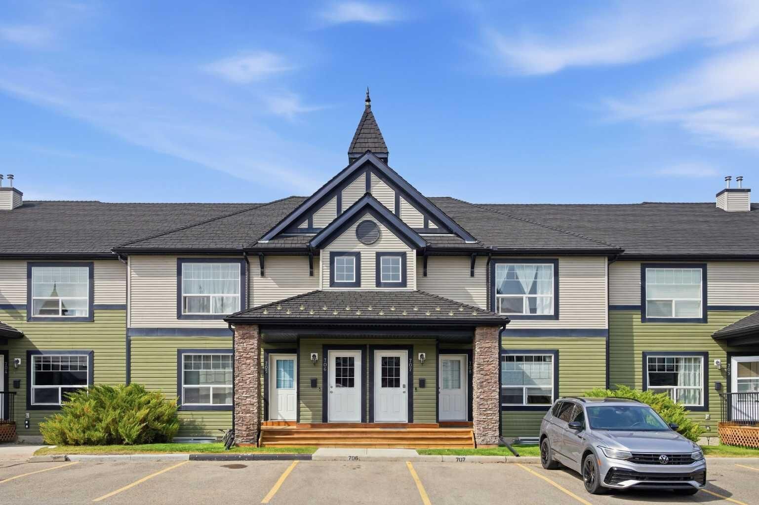 Property Photo: 140 Sagewood Boulevard 708 AB T4B 3H5