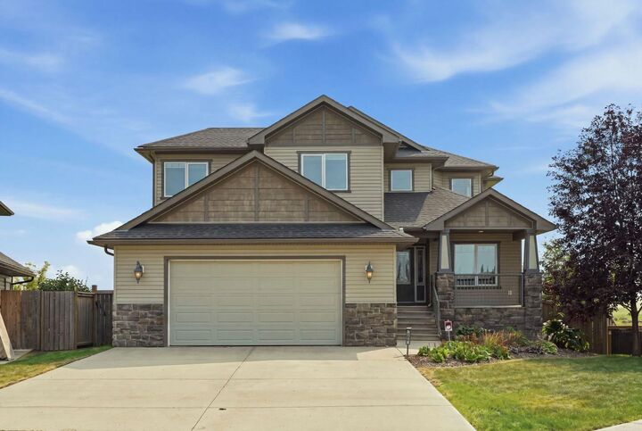 Property Photo: 500 Carriage Lane Place 505 AB T0M 0N0