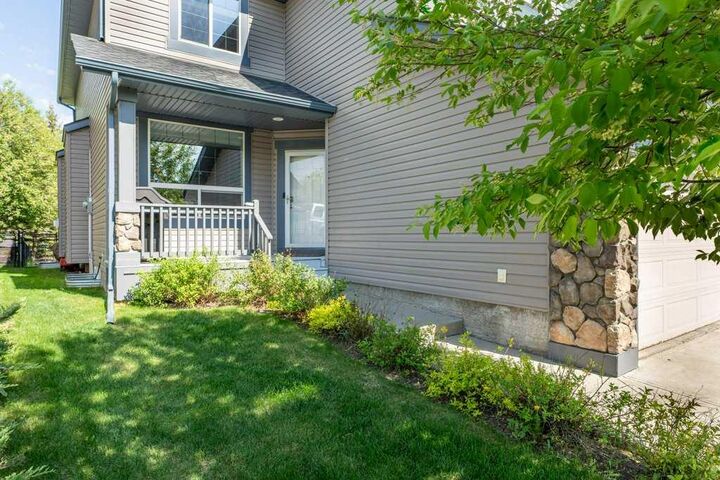 Property Photo: 100 Drake Landing Common AB T1S 2M7