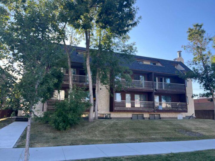 1113 37 Street SW 301 — photo 1