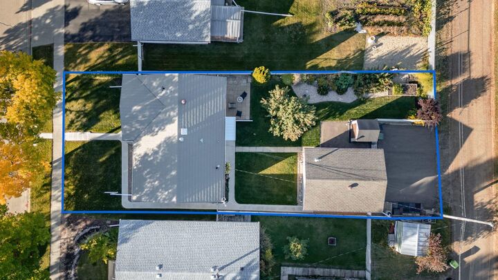 Property Photo: 4609 45 Street AB T4V 2V3