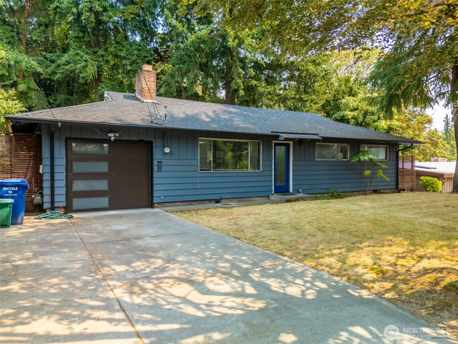 Property Photo:  10750  61st Avenue S  WA 98178 
