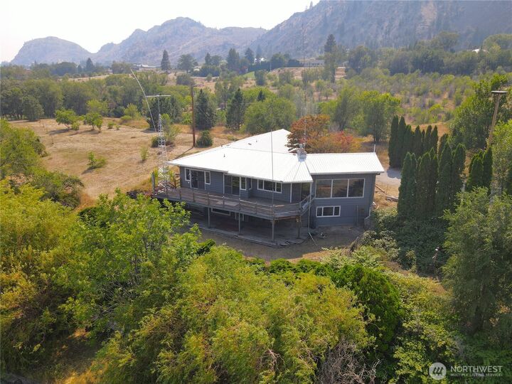 Property Photo: 6 Nulton Lane WA 98844