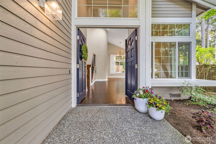 Property Photo:  4205  243rd Avenue SE  WA 98029 