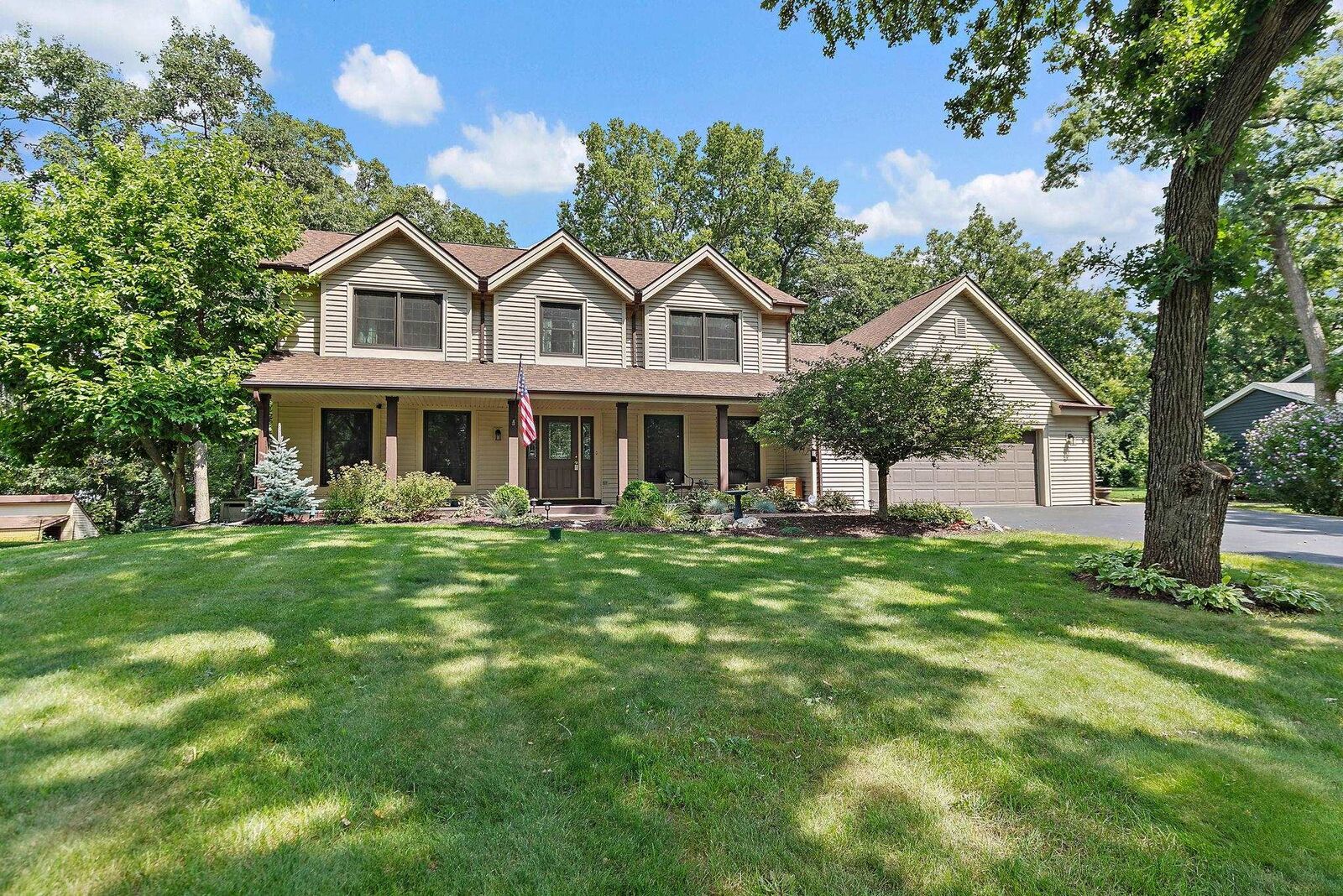 Property Photo: 7797 North Gate Road IL 61073