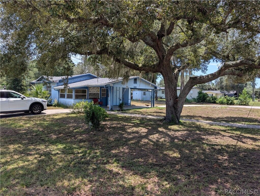 Property Photo:  716 S Eden Gardens Avenue  FL 34450 
