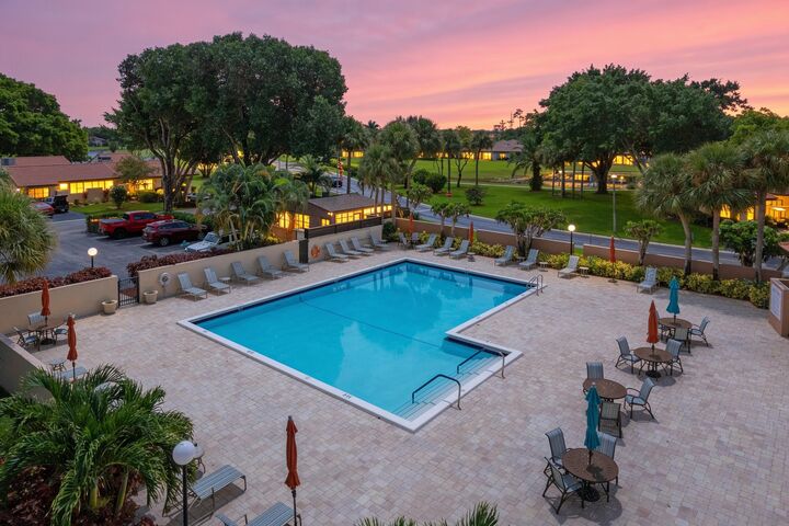 Property Photo: 9286 Vista Del Lago F FL 33428
