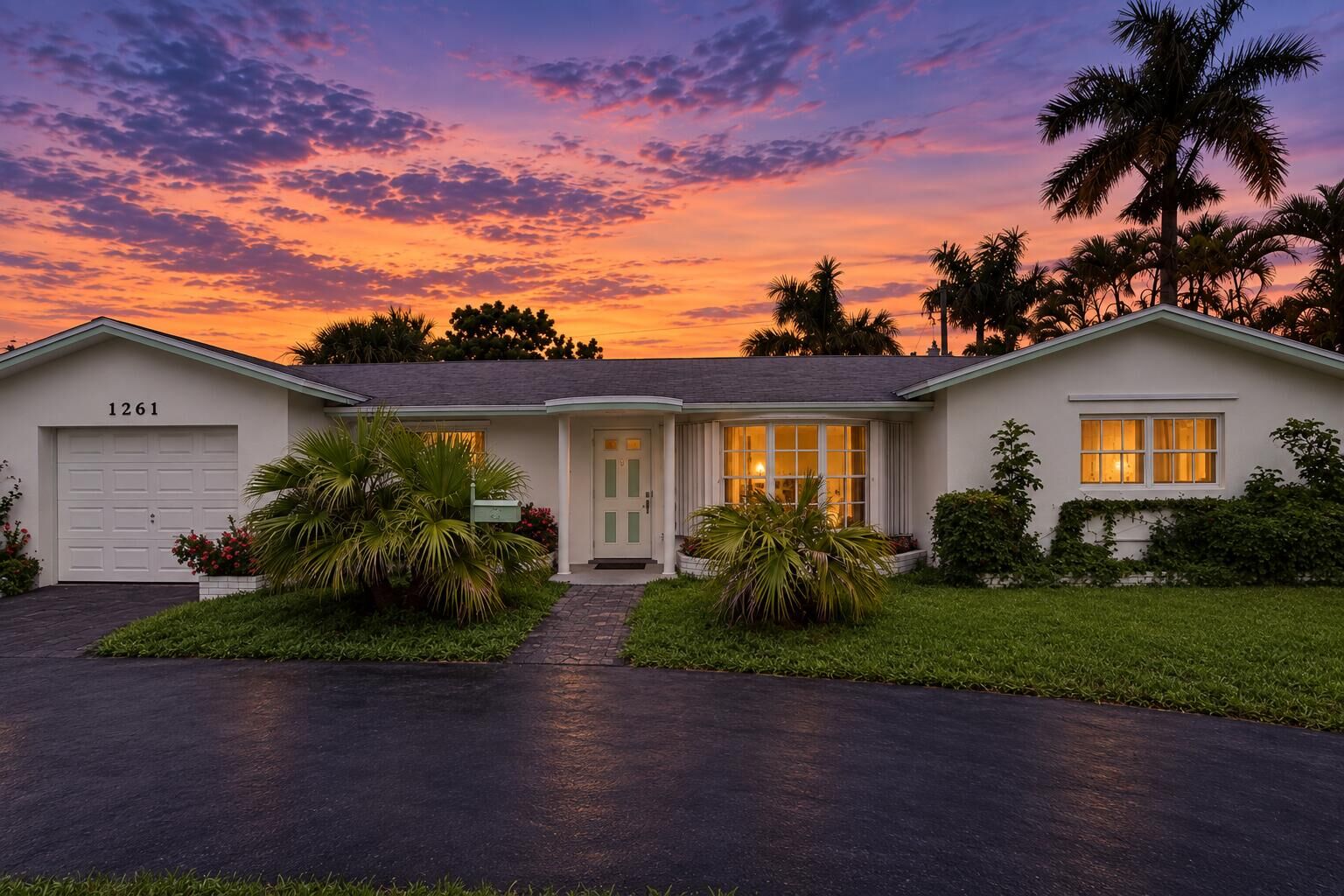 Property Photo: 1261 SE 4th Court FL 33441