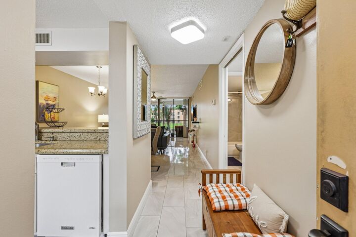Property Photo:  5718 Coral Lake Drive 206  FL 33063 