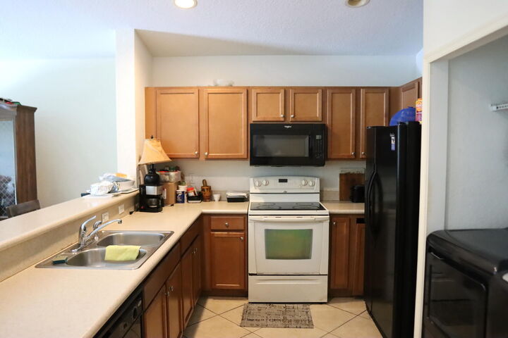 Property Photo: 112 SE 2nd Avenue FL 33435
