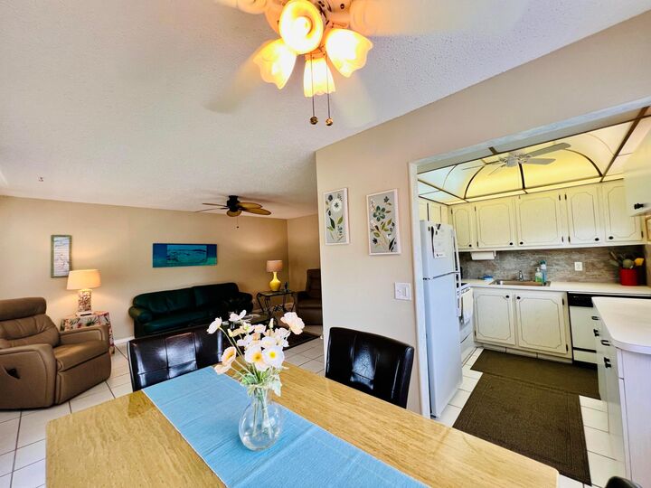 Property Photo:  437 Chatham U  FL 33417 