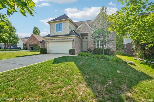 Property Photo: 16304 Mulberry Way MI 48168