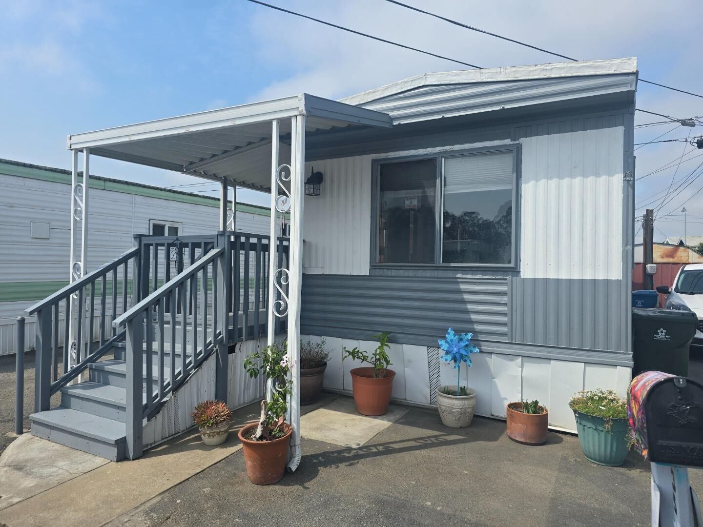 Property Photo:  1117 Baldwin Street 35  CA 93906 