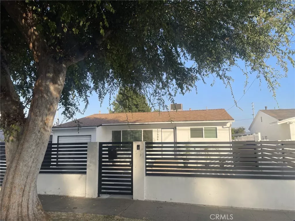 Property Photo: 13986 Aztec Street CA 91342