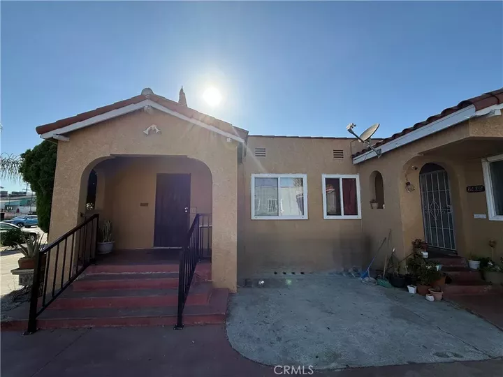 Property Photo: 2433 Broadway CA 90255