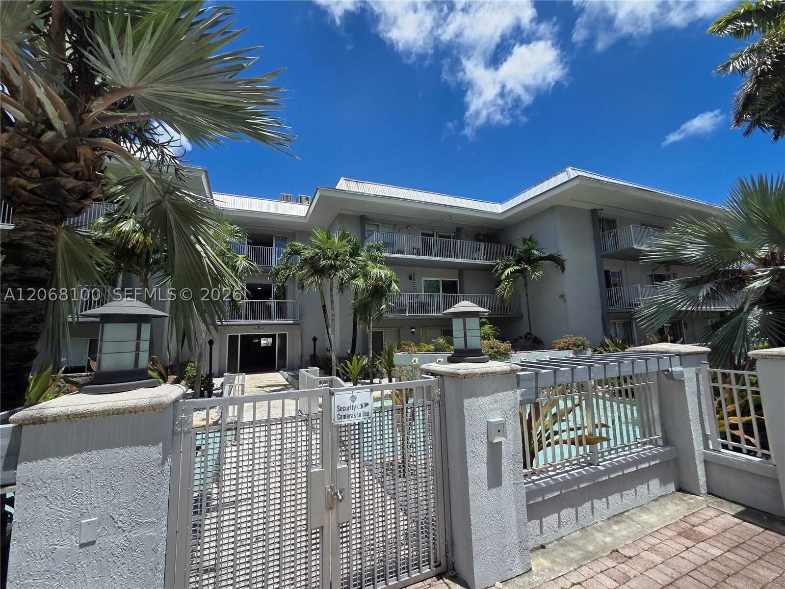 Property Photo:  7401 SW 82nd St 201S  FL 33143 