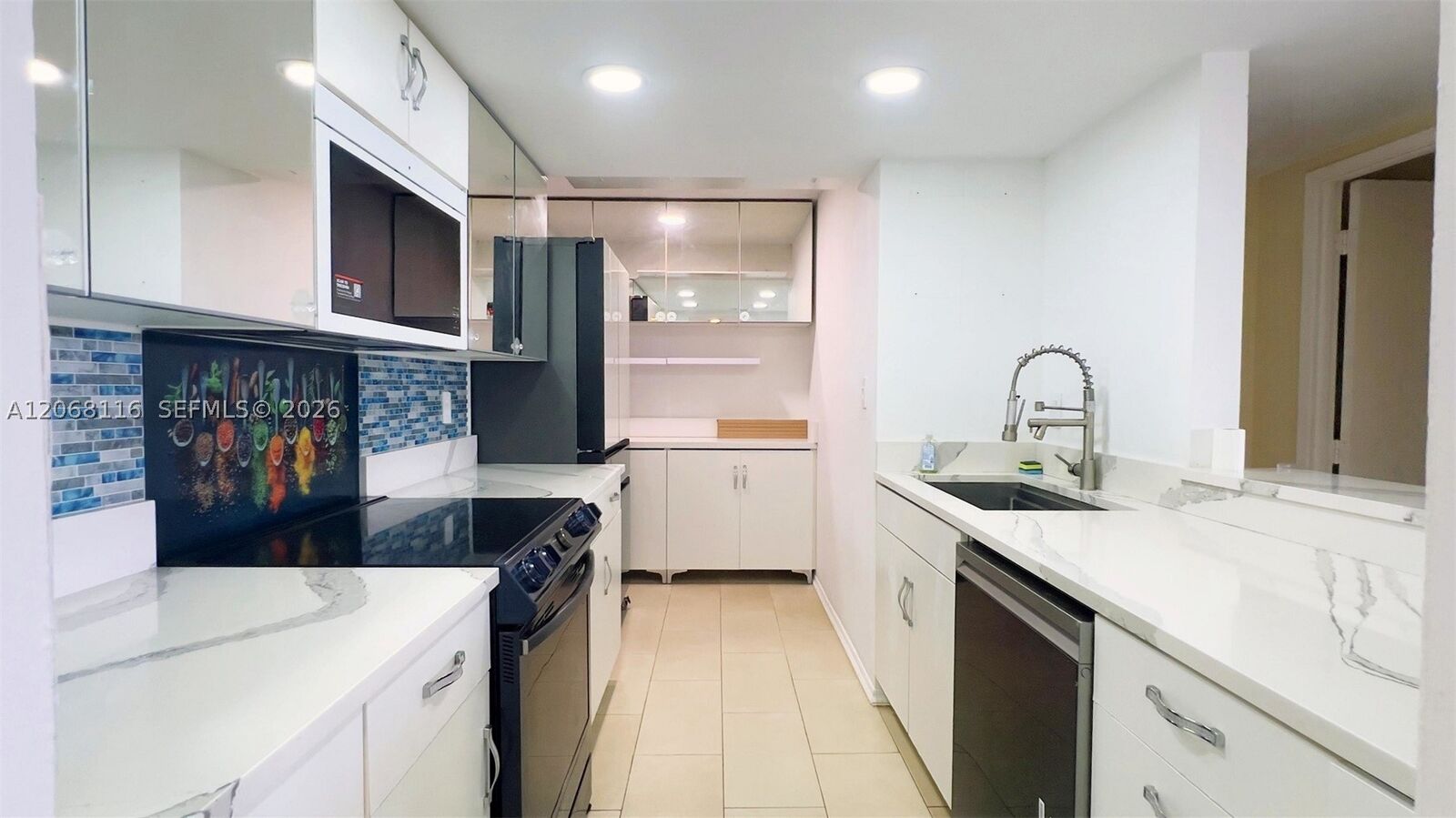 Property Photo: 777 S Federal Hwy Rpph1 FL 33062