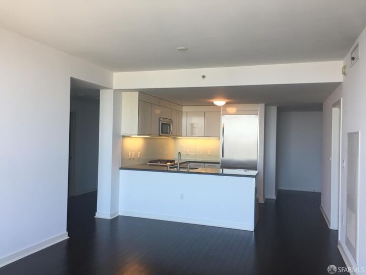 Property Photo: 338 Spear Street 19E CA 94105
