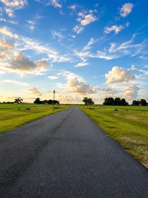 Property Photo:  10 Lasso Lane  LA 70607 