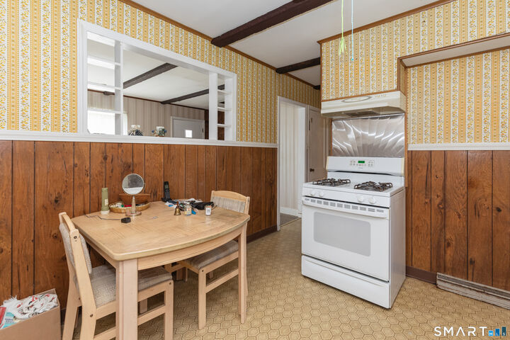 Property Photo:  327 Anna Avenue  CT 06708 
