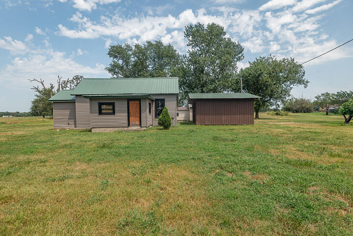 Property Photo: 192 Farm Road 1170 MO 65769
