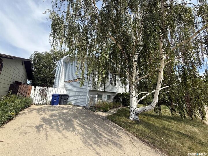 Property Photo: 46 O'Connor Crescent SK S0L 1S1