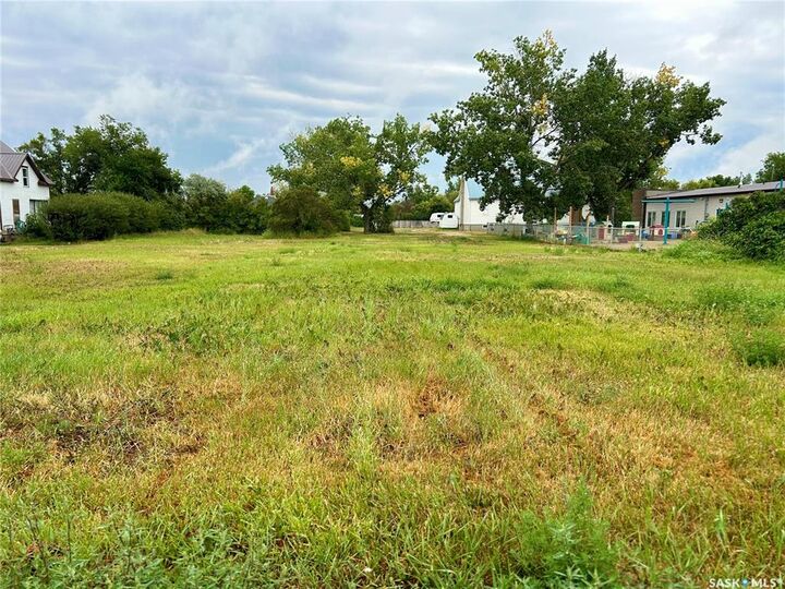 Property Photo:  351 Main Street  SK S0H 0T0 
