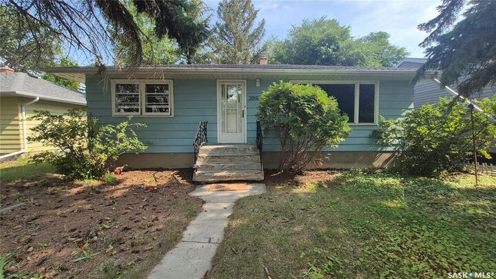 Property Photo:  3916 Princess Drive  SK S4S 0E7 