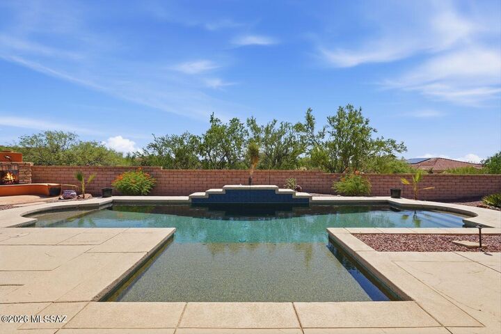 Property Photo:  5885 N Clear Brook Lane  AZ 85658 