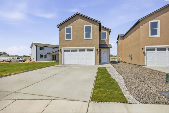 Property Photo:  205 Victoria Street  WA 98944 