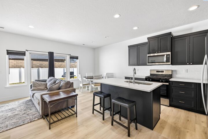 Property Photo:  2803 66th Pl  WA 99301 