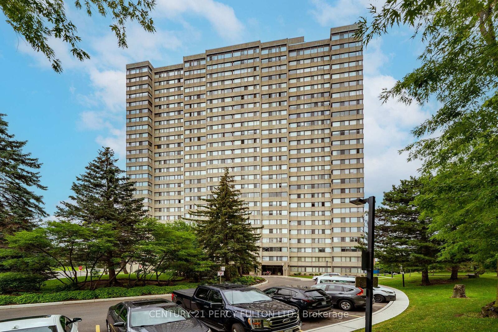 Photo de la propriété: 133 Torresdale Avenue W 1003 ON M2R 3T2