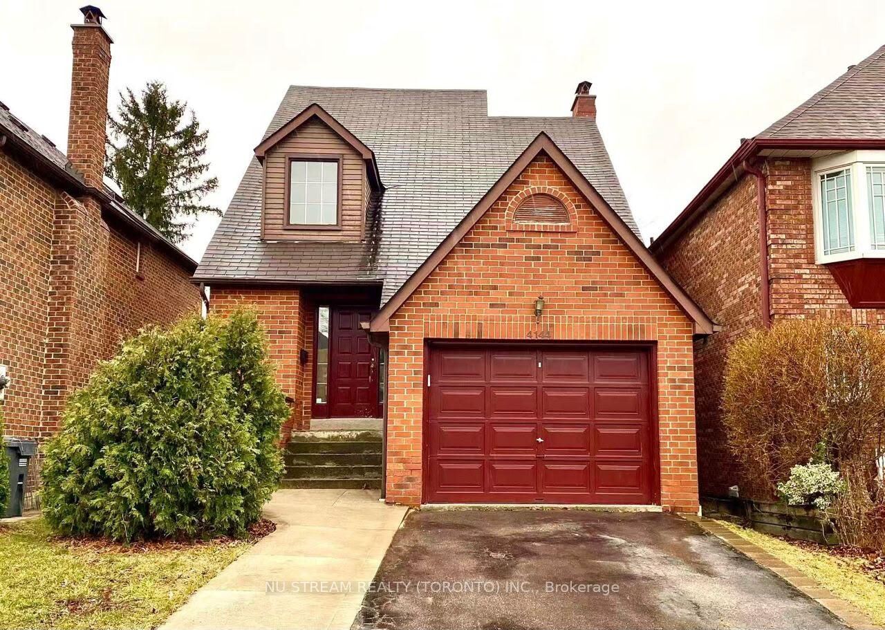 Property Photo: 4144 Lastrada Lower Heights ON L5C 3W3