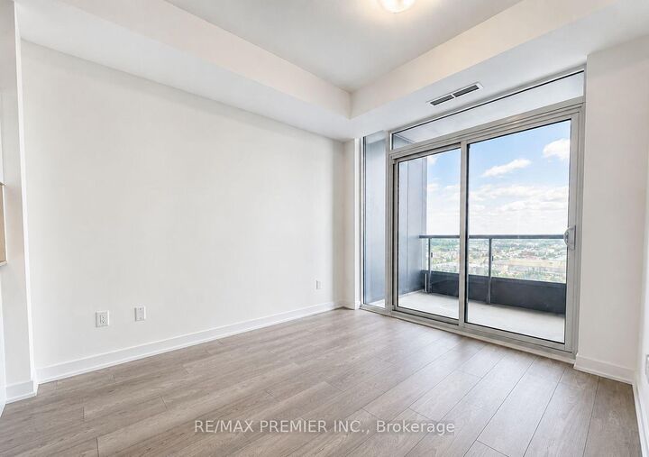 Property Photo: 474 Caldari Road 1707 ON L4K 0R5