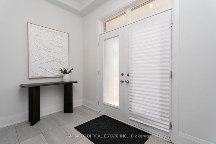 Property Photo: 1949 Barbertown Road ON L5M 2G9