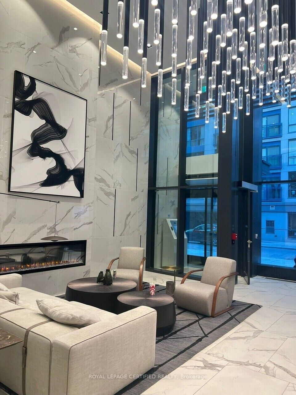 Property Photo:  82 Dalhousie Street 2905  ON M5B 0C5 