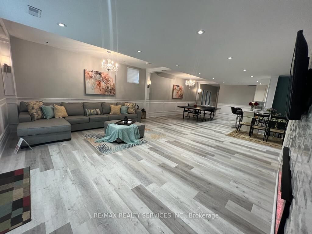 Property Photo: 20 Malaspina Close Bsmt ON L6Y 6E2