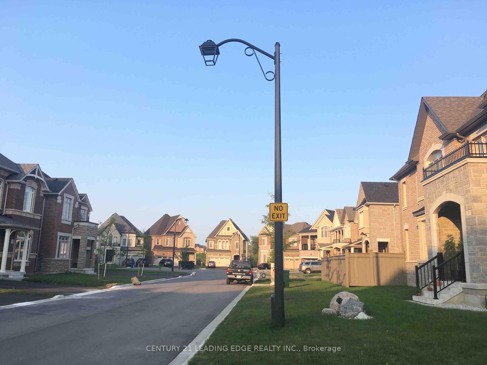 Property Photo: 23 Boland Court 1 Bdrm Upper Level ON L4G 0W6