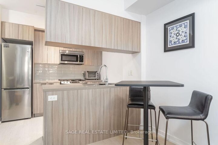 Property Photo:  150 Broadview Avenue Th3  ON M4M 0A9 