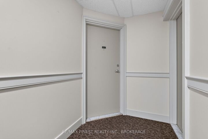 334 Queen Mary Road 602 — photo 1
