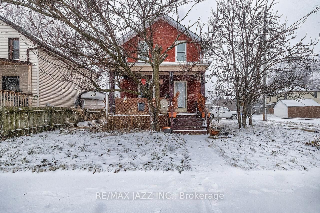 Property Photo: 548 Front Street ON L1H 4V3