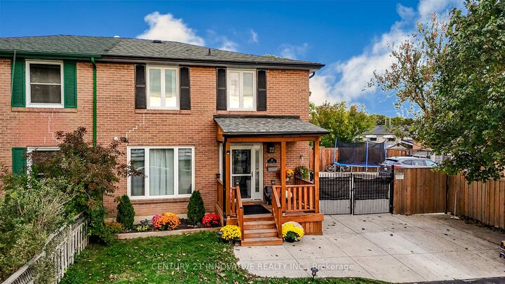 13 Dorset Drive — photo 1