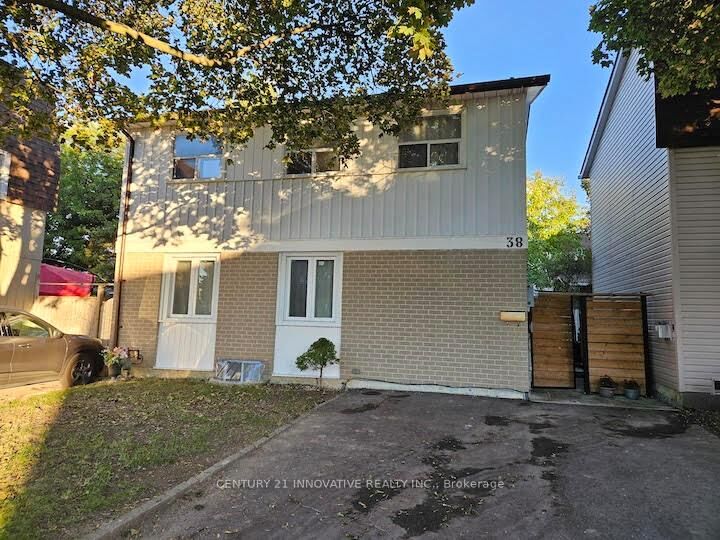 Property Photo:  38 Jackman Drive  ON L6S 2L8 