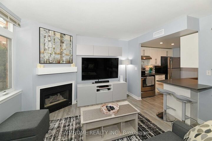100 Redpath Avenue 1 — photo 1