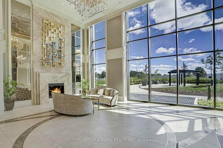 Property Photo: 9085 Jane Street 622 ON L4K 0L8