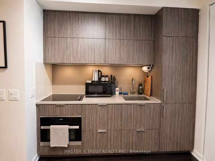 Property Photo: 20 Richardson Street 1005 ON M5A 0S6
