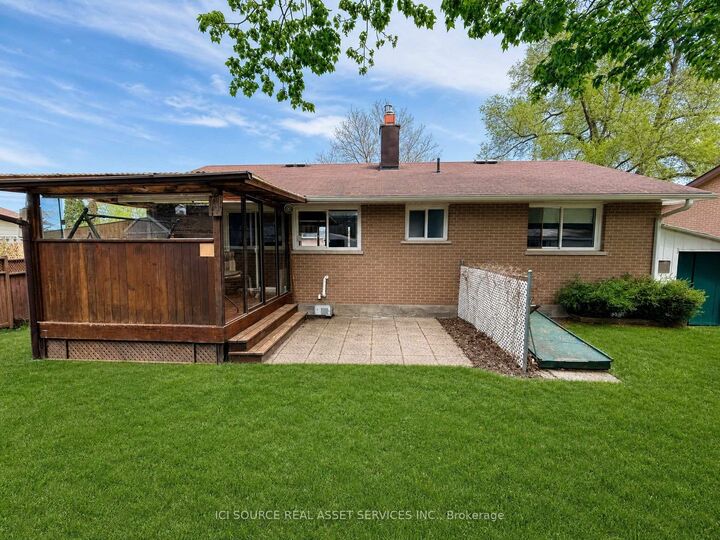 Property Photo: 6 Orange Street ON L9W 2K4